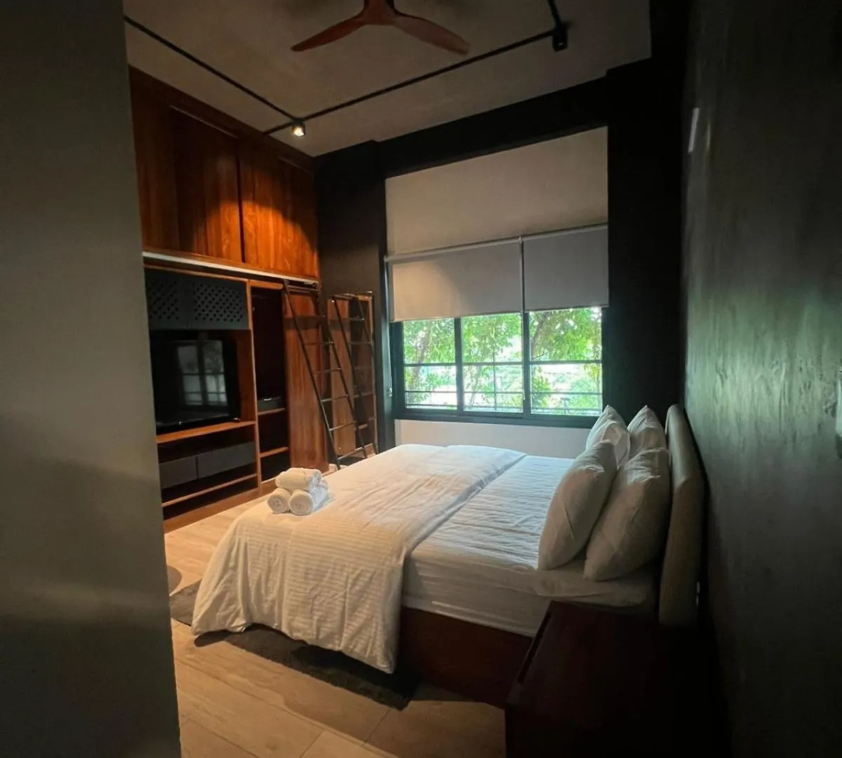Vaux Park Street - A Collection Of 8 Luxury Lofts 0*, Colombo