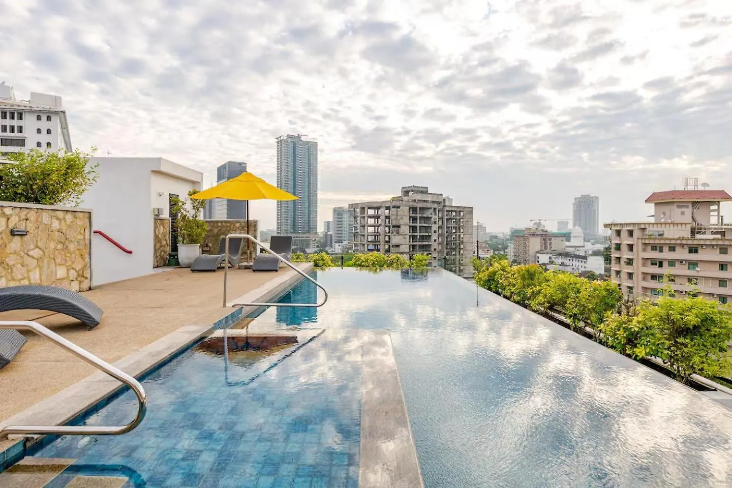 Vaux Park Street - A Collection Of 8 Luxury Lofts Sri Lanka